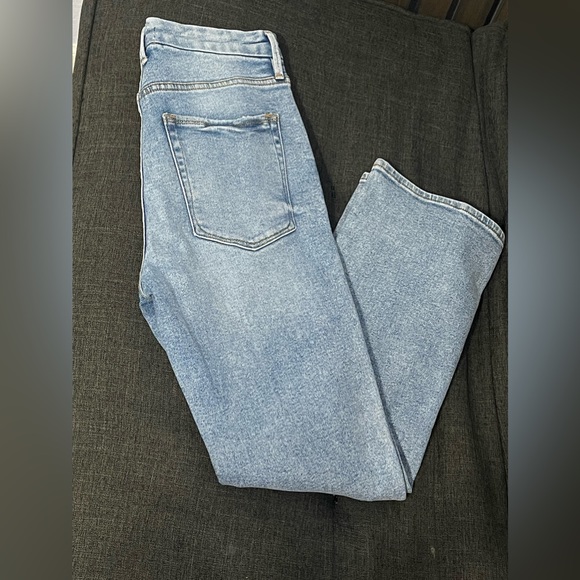 GOOD AMERICAN Curve Straight Jeans - Picture 4 of 15